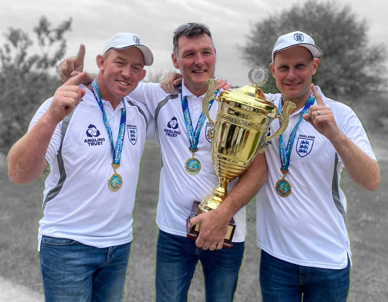 ANGLING DIRECT SWINDON MANAGER WINS WORLD CHAMPIONSHIP