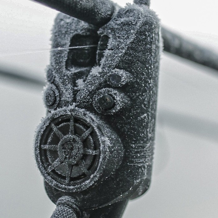 Nash R4 Bite Alarm Presentation Set In Use 9